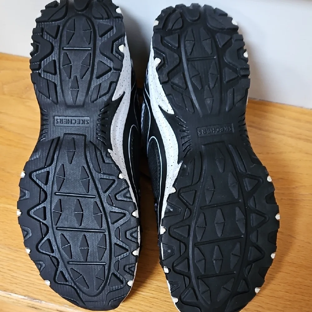 Skechers Womens Black Trail Shoes - Picture 5 of 6